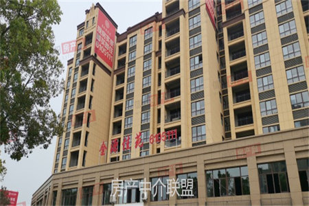 宝法苑三居室精装修有证可分期带车库紧邻明湖中学出售