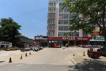 步行西郊一中！88万精装套三带车位附房！全明户型，双卫带窗